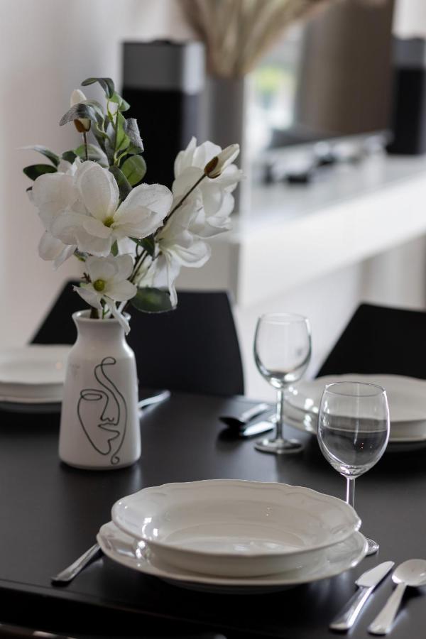 Trendy Apartment Marszalkowska With City View Near Ogrod Saski By Noclegi Renters 华沙 外观 照片