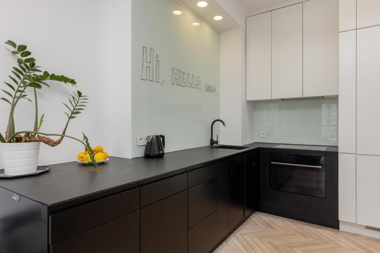 Trendy Apartment Marszalkowska With City View Near Ogrod Saski By Noclegi Renters 华沙 外观 照片